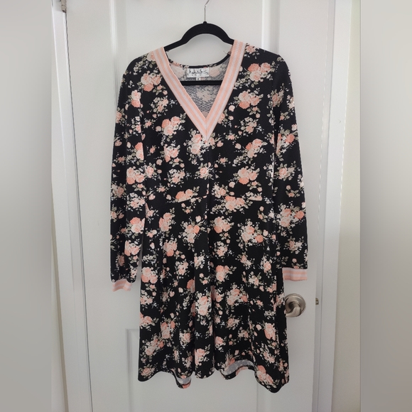 Floral black and pink v neck long sleeve dress - Picture 1 of 1
